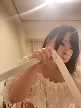 Snapshot of shino_n642 chatting on July 2026 05:37:02 PM shino n642 online show from July 2026 05:37:02 PM