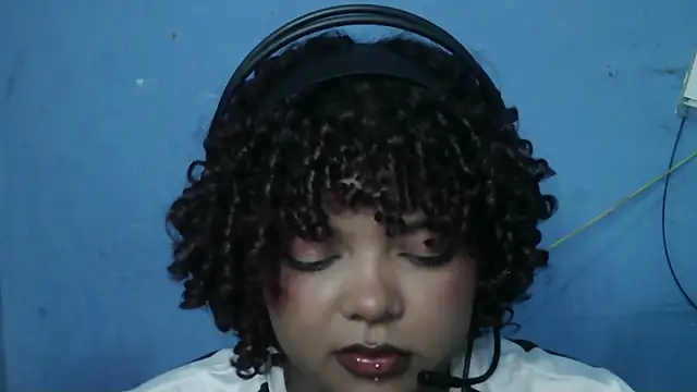 Jeannnsita online show from May 2026 10:48:01 PM