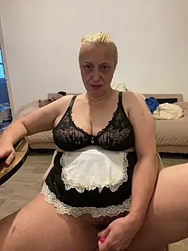 Snapshot of Melinastarr88 chatting on July 2026 04:07:02 AM Melinastarr88 online show from July 2026 04:07:02 AM