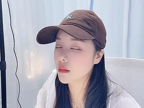 Qingqing19 online show from May 2026 05:35:02 AM