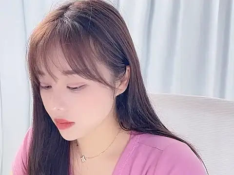Snapshot of Qingqing19 chatting on May 2026 04:07:02 AM Qingqing19 online show from May 2026 04:07:02 AM