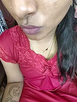 Snapshot of Tamil__Thara003 chatting on August 2026 05:43:01 AM Tamil Thara003 online show from August 2026 05:43:01 AM