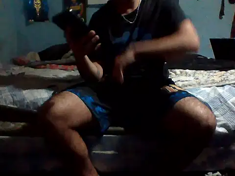 Snapshot of Martin106 chatting on May 2026 01:47:02 AM Martin106 online show from May 2026 01:47:02 AM