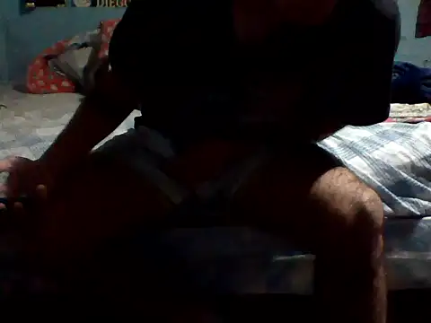 Snapshot of Martin106 chatting on May 2026 01:46:02 AM Martin106 online show from May 2026 01:46:02 AM