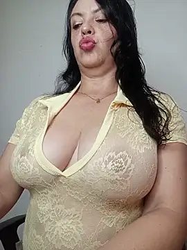 Snapshot of EvaRoberts_1 chatting on May 2026 02:37:01 PM EvaRoberts 1 online show from May 2026 02:37:01 PM