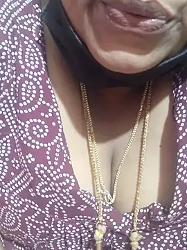 tamilkavitha123 online show from June 2026 07:11:01 AM