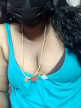 Snapshot of tamilkavitha123 chatting on July 2026 06:20:01 PM tamilkavitha123 online show from July 2026 06:20:01 PM