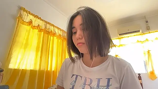 JenMilfeld online show from May 2026 03:01:01 AM