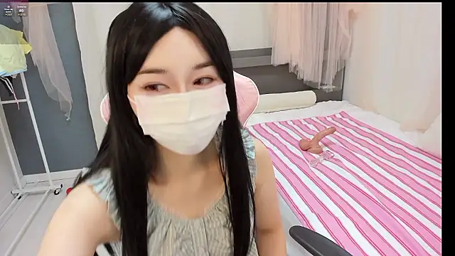 Snapshot of hyorin2 chatting on July 2026 10:43:02 AM hyorin2 online show from July 2026 10:43:02 AM