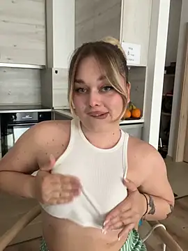 Snapshot of lilixcake chatting on May 2026 01:29:02 PM lilixcake online show from May 2026 01:29:02 PM