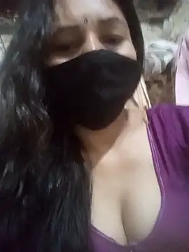 Snapshot of Komal_Bhabhi4u chatting on May 2026 01:28:02 PM Komal Bhabhi4u online show from May 2026 01:28:02 PM