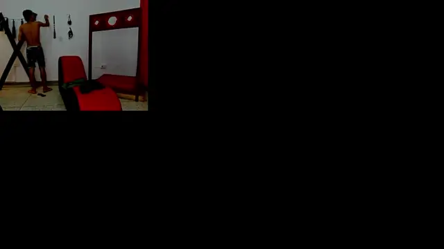 Snapshot of friends_lust_latin chatting on May 2026 12:10:02 PM friends lust latin online show from May 2026 12:10:02 PM