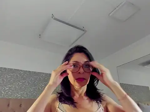 lena gray online show from June 2026 01:44:01 PM