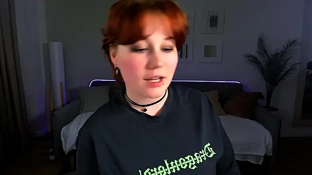 MiaLacrice online show from June 2026 07:27:02 PM