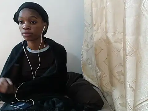 Snapshot of PetiteBarbie_05 chatting on July 2026 04:57:02 PM PetiteBarbie 05 online show from July 2026 04:57:02 PM