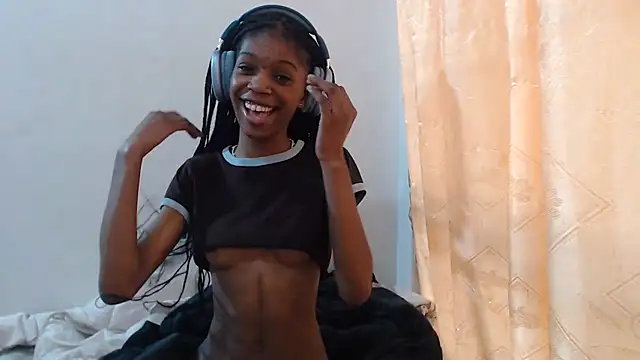 Snapshot of PetiteBarbie_05 chatting on July 2026 10:21:02 AM PetiteBarbie 05 online show from July 2026 10:21:02 AM