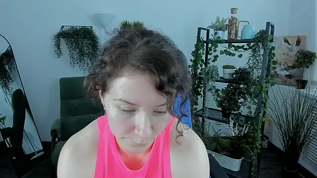 Snapshot of AureliaGleam chatting on June 2026 07:50:02 AM AureliaGleam online show from June 2026 07:50:02 AM