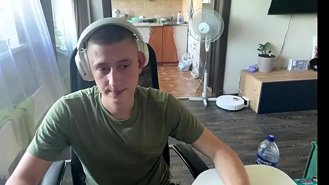 Snapshot of Keksik_ chatting on July 2026 11:05:01 AM Keksik online show from July 2026 11:05:01 AM