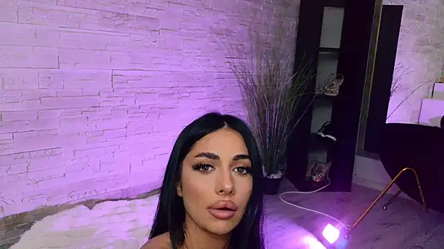 Snapshot of VanessaVosss chatting on June 2026 04:33:02 PM VanessaVosss online show from June 2026 04:33:02 PM