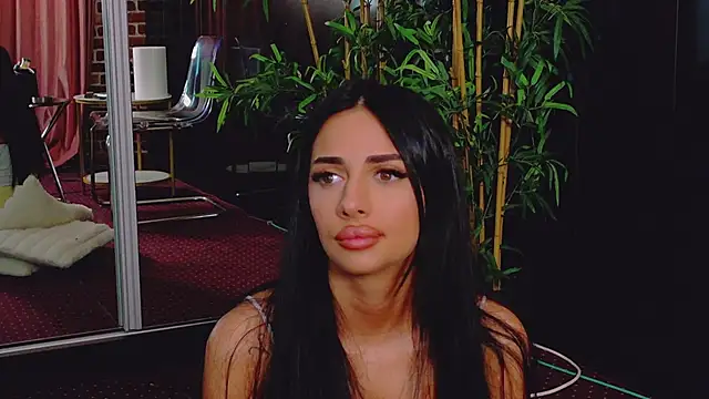 Snapshot of VanessaVosss chatting on June 2026 05:05:01 PM VanessaVosss online show from June 2026 05:05:01 PM