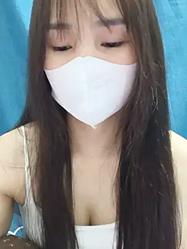 -Hena- online show from May 2026 09:00:02 PM
