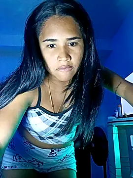 Snapshot of Polita-333 chatting on May 2026 09:09:02 PM Polita-333 online show from May 2026 09:09:02 PM