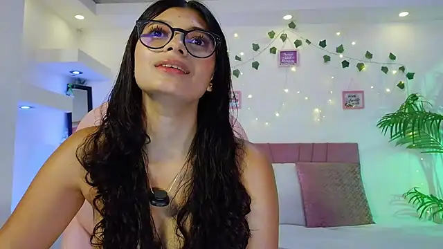 isabel space online show from June 2026 06:12:01 PM