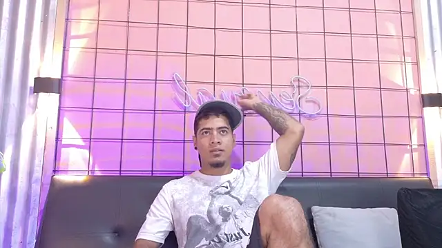 criss hardcock  online show from May 2026 01:16:02 PM