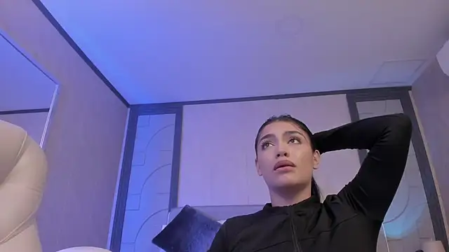 Snapshot of Alyson_velez chatting on May 2026 08:06:01 PM Alyson velez online show from May 2026 08:06:01 PM