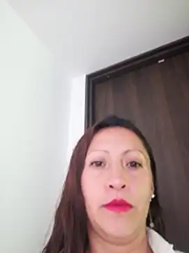 Snapshot of Vely_ chatting on June 2026 06:46:02 PM Vely online show from June 2026 06:46:02 PM