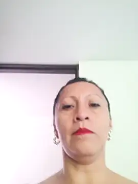 Snapshot of Vely_ chatting on June 2026 07:13:01 PM Vely online show from June 2026 07:13:01 PM