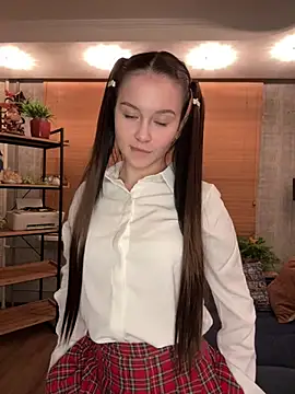 EvaHearts online show from May 2026 09:31:01 PM