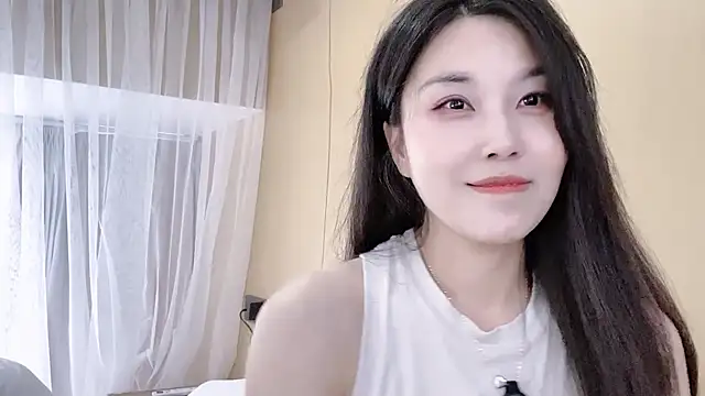 Snapshot of Emma_qiqi chatting on May 2026 04:19:02 AM Emma qiqi online show from May 2026 04:19:02 AM