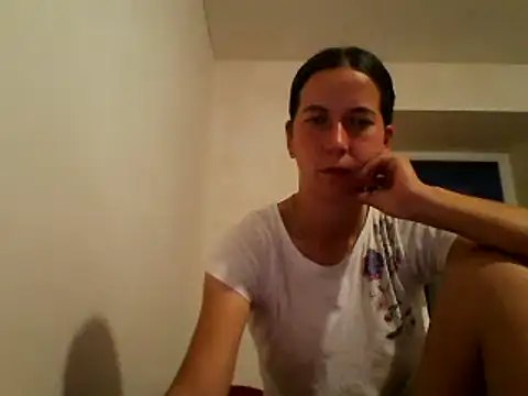 Snapshot of DanicaFey chatting on July 2026 06:33:01 PM DanicaFey online show from July 2026 06:33:01 PM