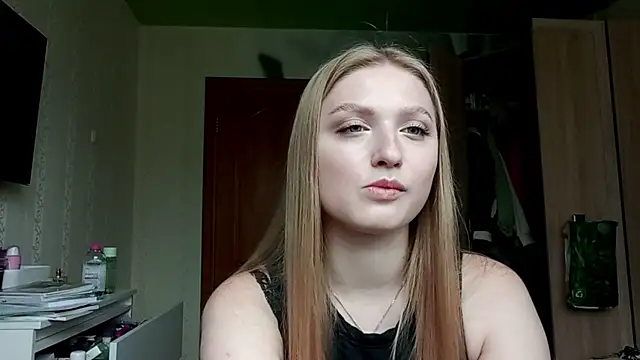 FloridaHollin online show from May 2026 11:04:02 AM