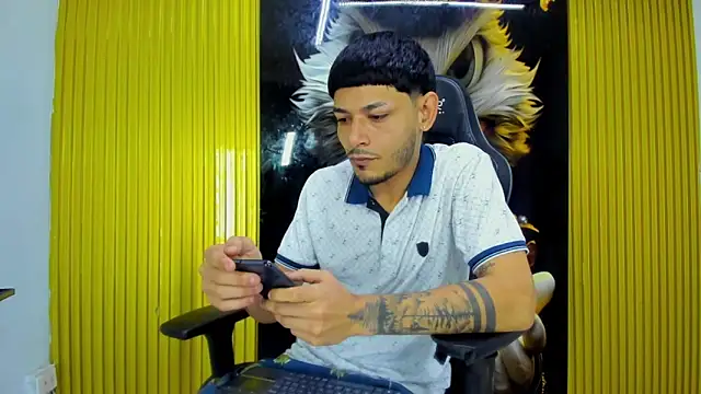 Sexy Boy203 online show from May 2026 08:24:02 PM