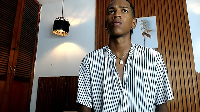 Snapshot of Afrowayuu chatting on June 2026 05:25:01 PM Afrowayuu online show from June 2026 05:25:01 PM