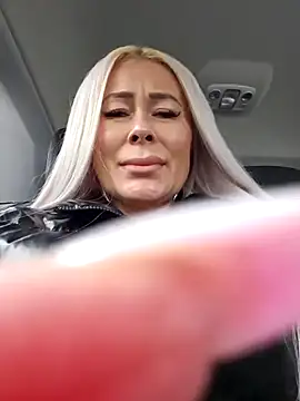 Snapshot of MILFBARBY chatting on December 2024 09:29:02 AM MILFBARBY online show from December 2024 09:29:02 AM