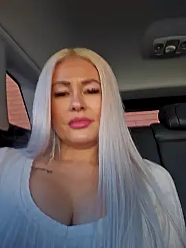 Snapshot of MILFBARBY chatting on January 2025 08:31:01 AM MILFBARBY online show from January 2025 08:31:01 AM