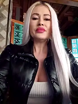 Snapshot of MILFBARBY chatting on March 2025 08:27:01 AM MILFBARBY online show from March 2025 08:27:01 AM