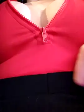 Snapshot of MILFBARBY chatting on March 2025 08:32:02 AM MILFBARBY online show from March 2025 08:32:02 AM