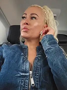 Snapshot of MILFBARBY chatting on September 2025 07:13:02 AM MILFBARBY online show from September 2025 07:13:02 AM