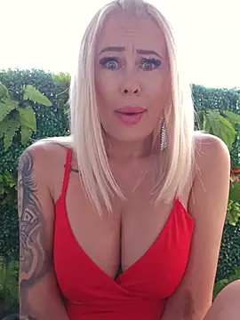 Snapshot of MILFBARBY chatting on July 2026 06:04:02 AM MILFBARBY online show from July 2026 06:04:02 AM