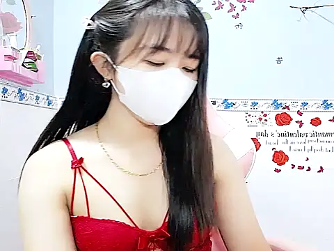 Snapshot of Emilysexy_cut chatting on May 2026 04:53:02 AM Emilysexy cut online show from May 2026 04:53:02 AM