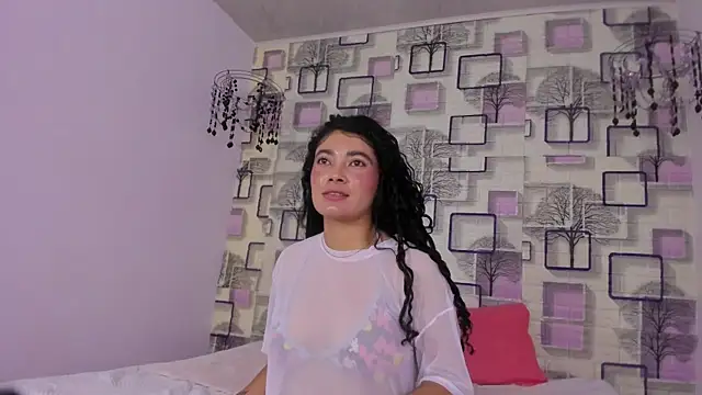 Snapshot of emilly_duque chatting on May 2026 04:19:02 AM emilly duque online show from May 2026 04:19:02 AM