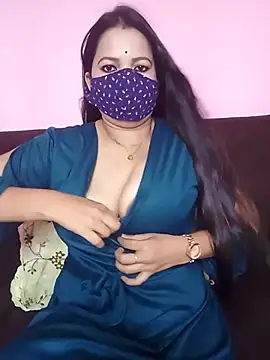 Cute-Sweety online show from June 2026 01:15:01 PM