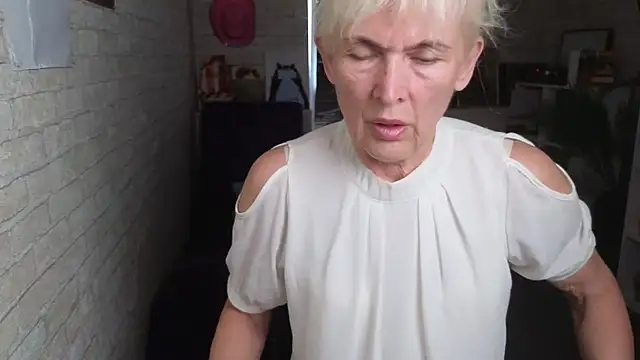 Snapshot of Nia_Natur chatting on June 2026 09:59:01 AM Nia Natur online show from June 2026 09:59:01 AM