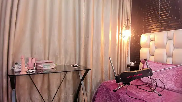 Snapshot of ViolettGracee chatting on July 2026 06:47:02 AM ViolettGracee online show from July 2026 06:47:02 AM
