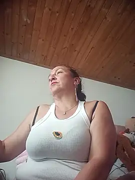 Snapshot of dangerous_milf chatting on June 2026 07:48:01 PM dangerous milf online show from June 2026 07:48:01 PM