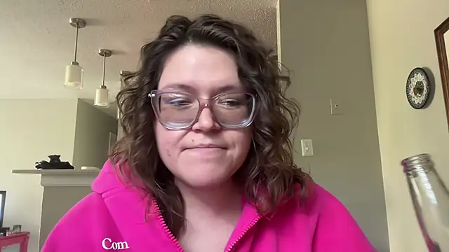 Snapshot of cozyqt94 chatting on May 2026 08:26:02 PM cozyqt94 online show from May 2026 08:26:02 PM